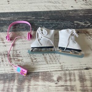 American Girl of the Year Doll Mia St. Clair Accessories - Skates Guards Player
